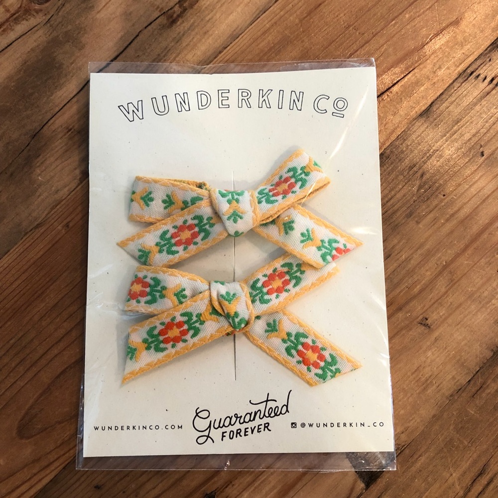 Wunderkin Haitian Aritsan Bows - Ruth